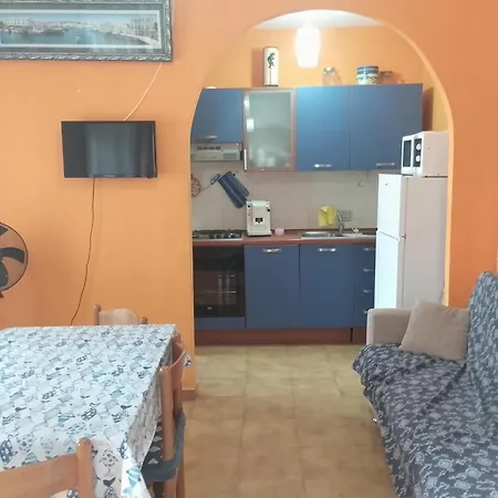 Small House *